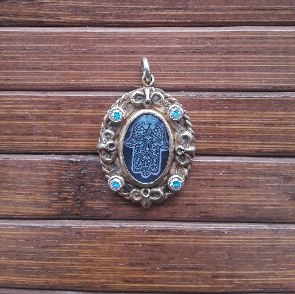 VSA Designs Hamsa charm